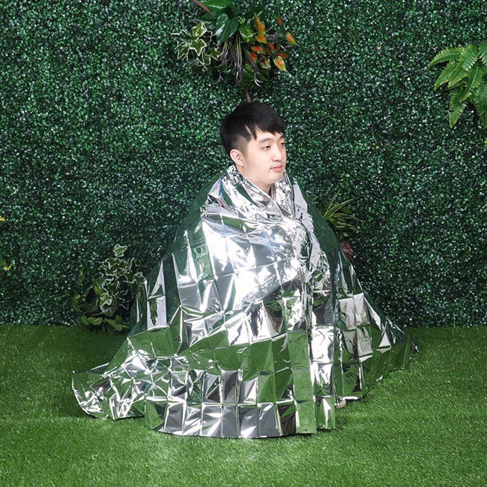 بطانية حرارية للطوارئ المحمولة - مراجعة Survival Blanket Reflective وسعره
